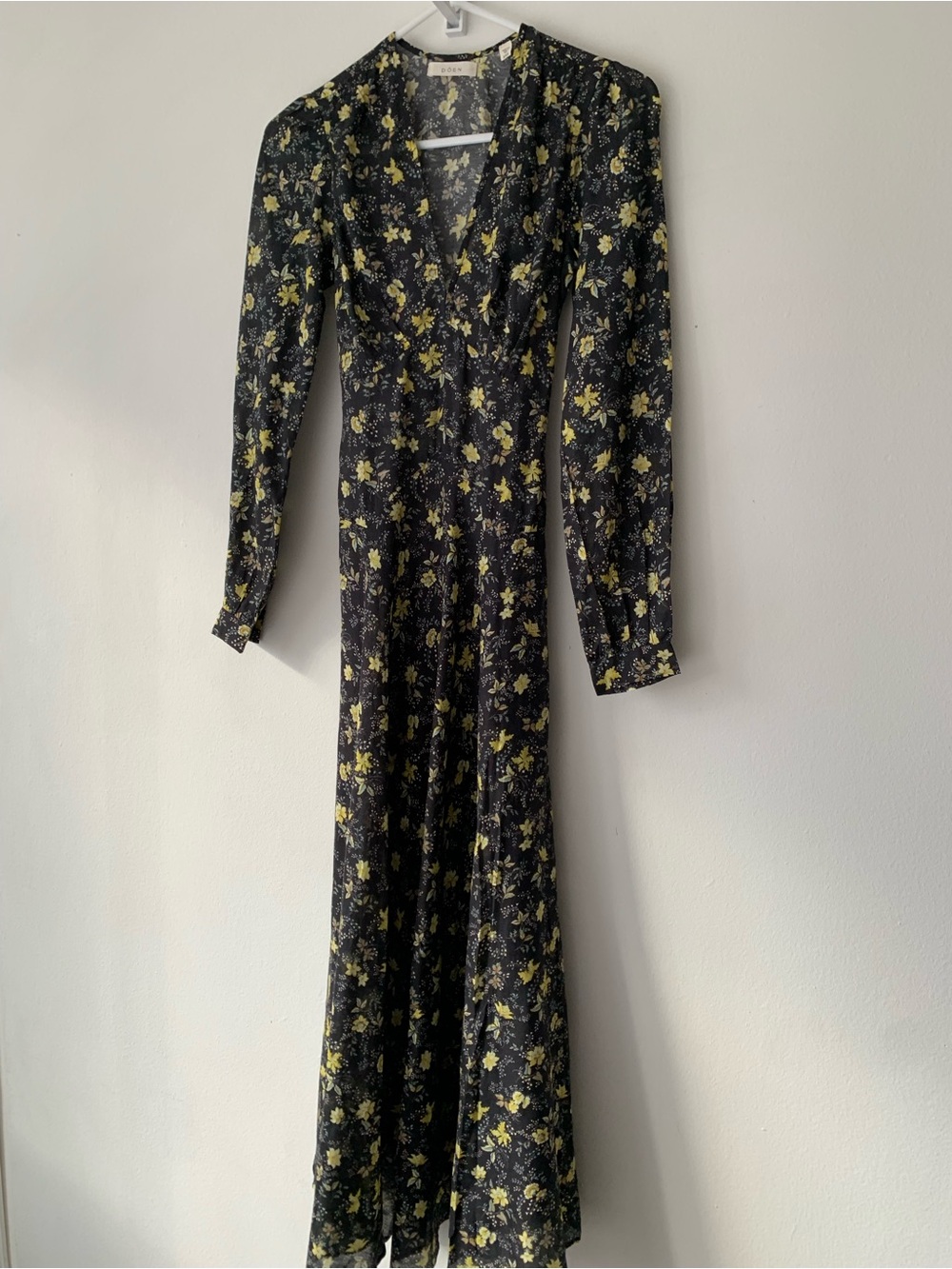 Doen Charleston Cotton V Neck Long Sleeve Maxi Dress Noir Winding Blossoms Black - Picture 7 of 12